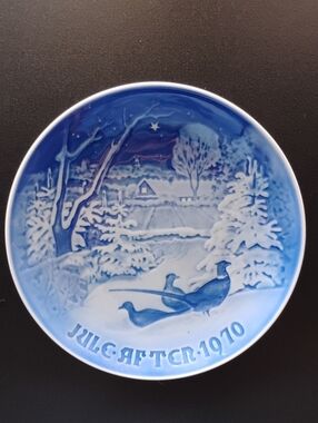 1970 Bing & Grondahl Blue Porcelain Collector Plate Pheasants In The Snow